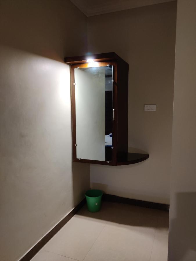 Vyavahar Lodge Udupi Zewnętrze zdjęcie