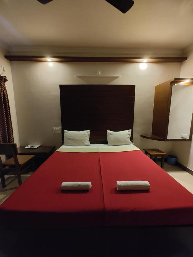 Vyavahar Lodge Udupi Zewnętrze zdjęcie